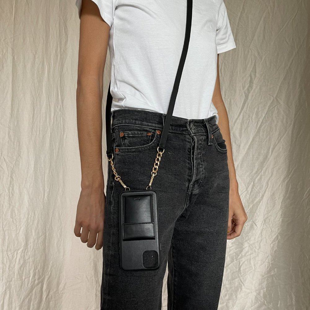 Sonix Tres Case Crossbody (11 Pro Max iPhone)